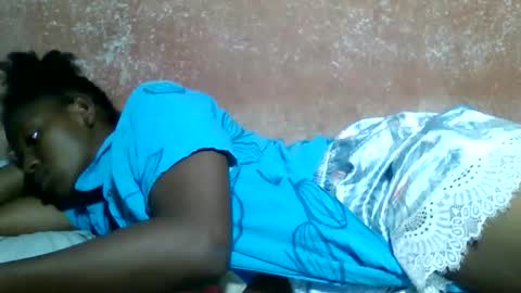 clarisse98 online show from April 3, 5:11 pm