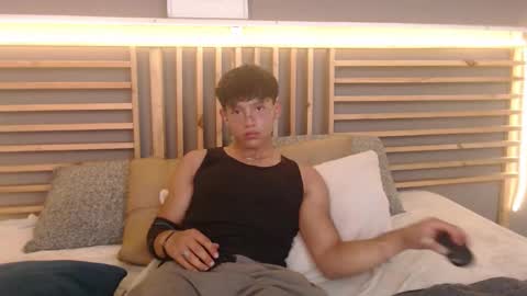 clar online show from March 3, 8:37 pm