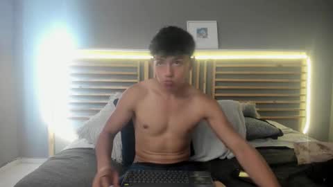 clar online show from March 20, 9:19 pm