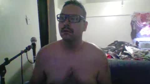Snapshot of clark_kent1986 chatting on April 19, 9:17 pm clark_kent1986 online show from April 19, 9:17 pm