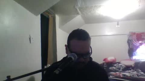 Snapshot of clark_kent1986 chatting on April 26, 7:00 pm clark_kent1986 online show from April 26, 7:00 pm