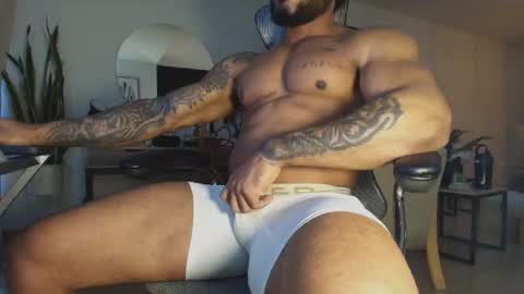 Snapshot of clark_strong chatting on June 11, 11:41 am clark_strong online show from June 11, 11:41 am