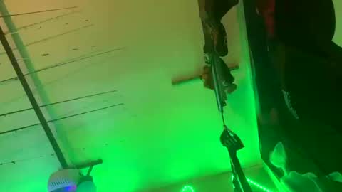 clarkshammer95 online show from October 16, 1:56 pm