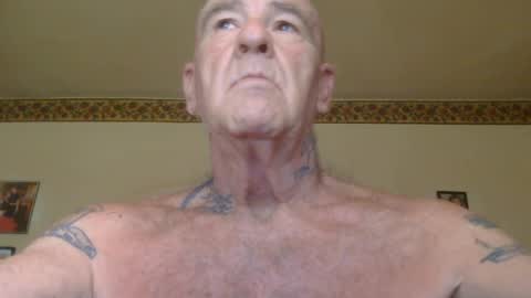 Snapshot of classic_rock_and_oldies chatting on June 26, 11:47 am Pizza online show from June 26, 11:47 am