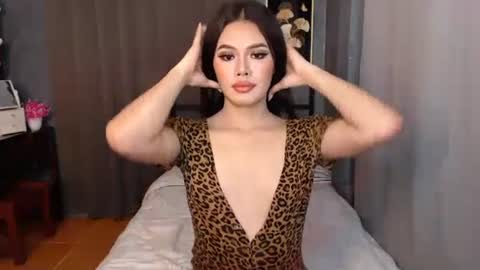 maika online show from February 25, 10:58 am