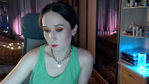 Snapshot of classyinna chatting on November 27, 8:38 am classyinna online show from November 27, 8:38 am