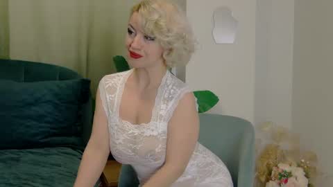 Classy Tinna online show from January 22, 7:14 am
