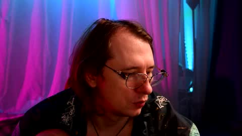 Claudia Cyberfox and Elon online show from December 2, 12:10 pm