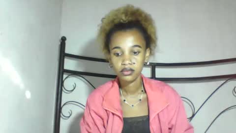 claudianne online show from May 4, 4:19 am