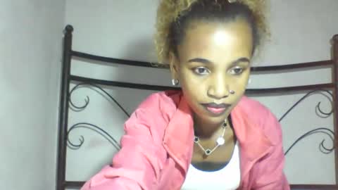 claudianne online show from May 5, 5:32 pm
