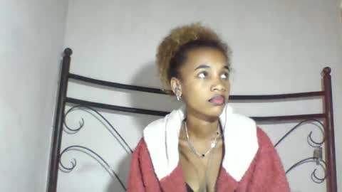 claudianne online show from May 12, 5:37 am