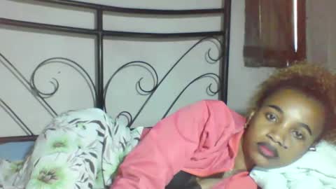 claudianne online show from May 15, 5:03 am