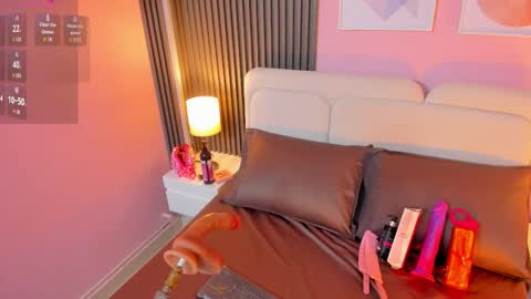 Snapshot of clawdeen__wolf chatting on November 16, 8:25 pm clauwdeen wolf online show from November 16, 8:25 pm