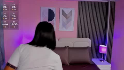 Snapshot of clawdeen__wolf chatting on February 1, 7:23 pm clauwdeen wolf online show from February 1, 7:23 pm