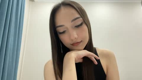Snapshot of clementinecampion chatting on May 5, 3:20 pm Viki online show from May 5, 3:20 pm