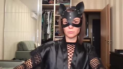 Snapshot of cleo_catra chatting on September 25, 12:09 pm cleo_catra online show from September 25, 12:09 pm