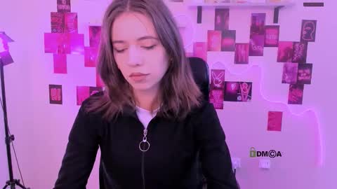 Snapshot of cleo_cool chatting on March 14, 9:48 am ur Cleo online show from March 14, 9:48 am