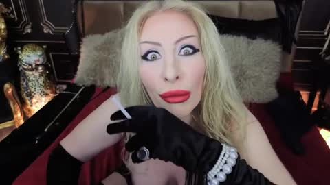 Cleo online show from May 22, 1:24 am