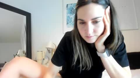 Snapshot of cleolane chatting on December 3, 10:51 pm Cleolane online show from December 3, 10:51 pm