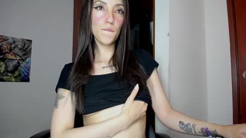 Snapshot of cleopatra_cute chatting on December 24, 4:55 am Nicol online show from December 24, 4:55 am
