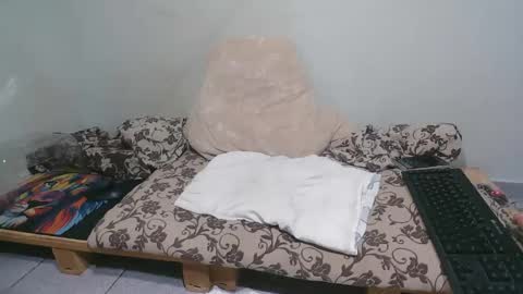 cleopatrahot01 online show from March 30, 5:25 pm