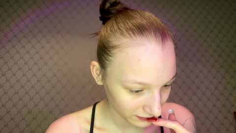 Snapshot of cleotilderinde chatting on January 14, 3:17 pm Cleo online show from January 14, 3:17 pm