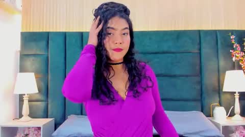 clhoee_miller online show from March 28, 3:22 pm