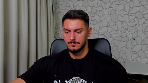 Snapshot of clintmasterss chatting on October 4, 4:32 am ClintMasterss online show from October 4, 4:32 am