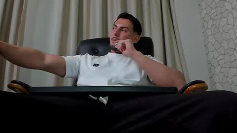 ClintMasterss online show from May 17, 8:23 am