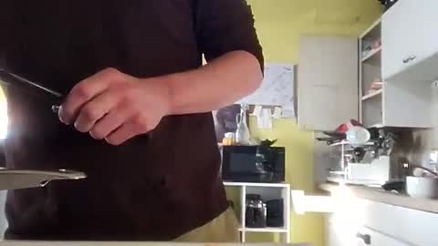 Snapshot of clintontaurus5189 chatting on February 8, 10:46 pm clintontaurus5189 online show from February 8, 10:46 pm