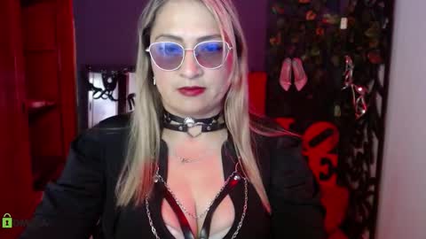 Snapshot of clio_queen chatting on March 2, 9:21 pm celeste online show from March 2, 9:21 pm