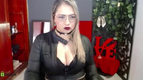 Snapshot of clio_queen chatting on March 10, 8:25 pm celeste online show from March 10, 8:25 pm