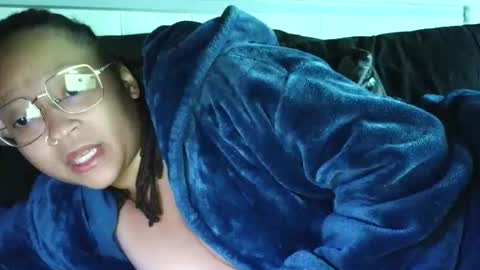 High Queen Clio online show from December 2, 2:23 pm