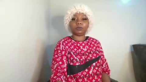 clittyxcandy online show from July 1, 7:43 am