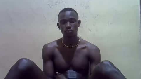 Snapshot of clive_damian chatting on April 8, 7:58 pm clive_damian online show from April 8, 7:58 pm