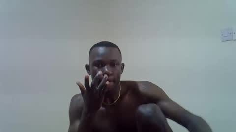 Snapshot of clive_damian chatting on April 20, 3:53 am clive_damian online show from April 20, 3:53 am