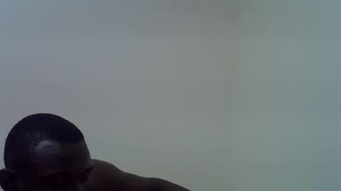 Snapshot of clive_damian chatting on April 22, 4:41 pm clive_damian online show from April 22, 4:41 pm