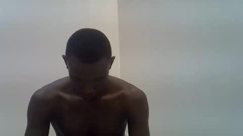 Snapshot of clive_damian chatting on April 27, 4:21 am clive_damian online show from April 27, 4:21 am