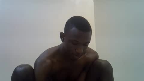 clive_damian online show from April 28, 3:28 pm