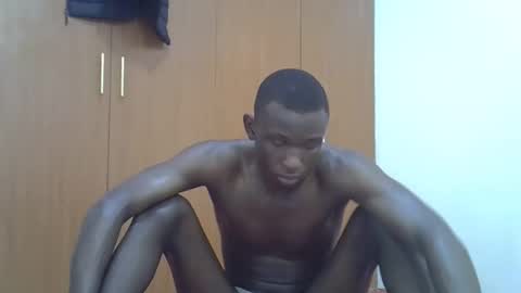 Snapshot of clive_damian chatting on May 11, 2:01 pm clive_damian online show from May 11, 2:01 pm