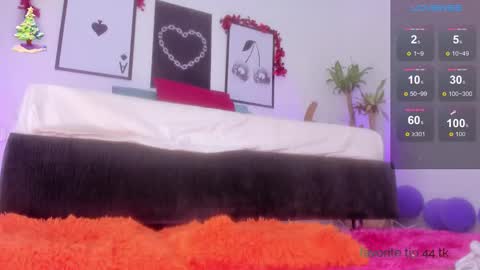 Snapshot of cloe_25 chatting on December 30, 2:09 am cloe_25 online show from December 30, 2:09 am