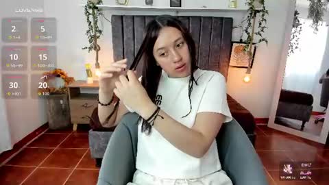 cloe_7 online show from June 19, 2:21 pm