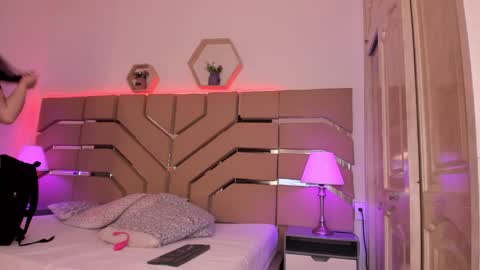 Cloe Online de 600 a 1400 online show from December 2, 3:36 pm
