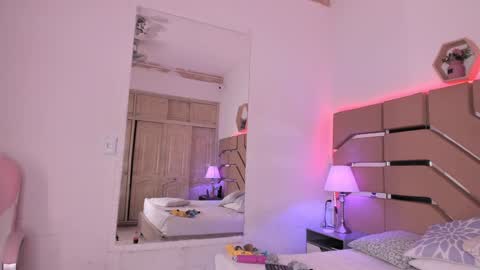 Cloe Online de 600 a 1400 online show from December 10, 3:12 pm