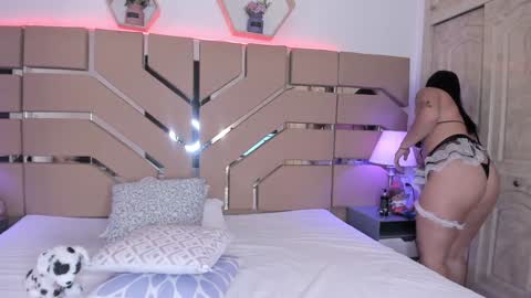 Cloe Online de 600 a 1400 online show from January 7, 6:14 pm