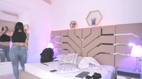 Cloe Online de 600 a 1400 online show from March 2, 11:39 am
