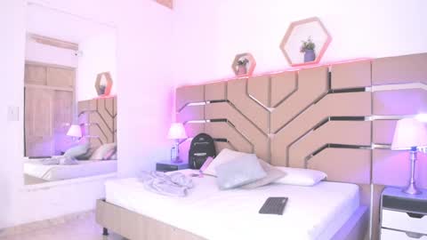 Cloe Online de 600 a 1400 online show from September 10, 11:32 am