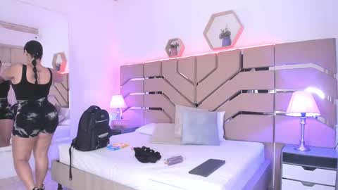 Cloe Online de 600 a 1400 online show from September 16, 11:33 am