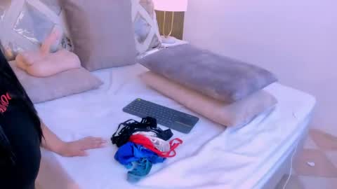 Cloe Connely  online show from April 23, 12:56 am