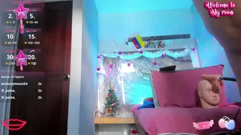 CLOE online show from December 30, 2:08 pm